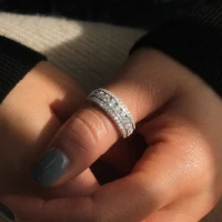 /public/photos/live/Unique Moissanite Ring For Women-1078 (4).webp